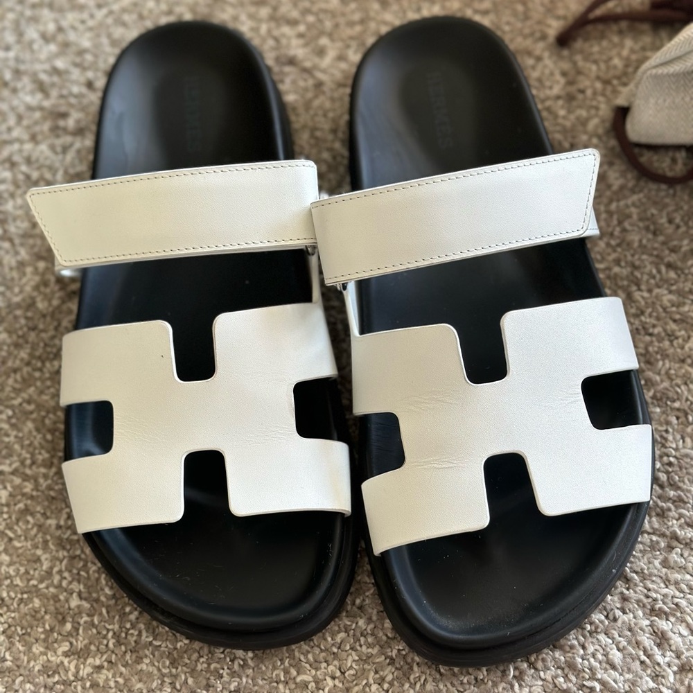 Hermès Chypre Sandals 38 Blanc - Picture 2 of 8